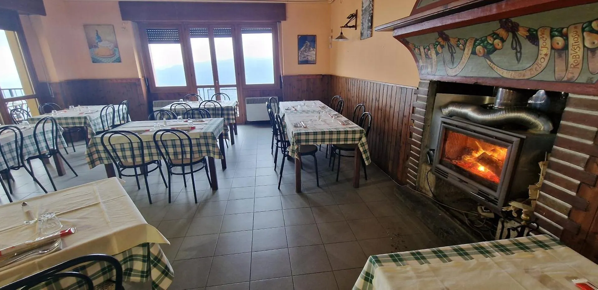 Baita Brunate Cao Italia